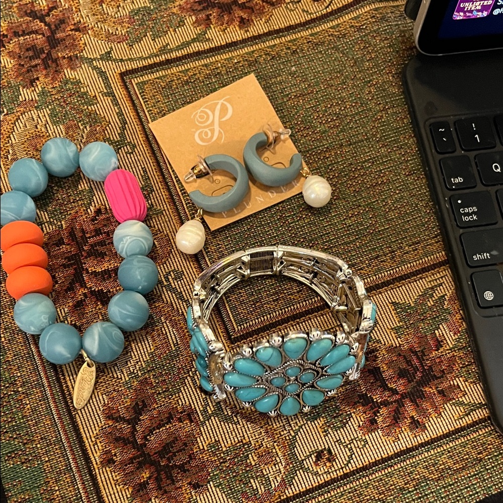 Blue Turquoise Floral Stretch Bracelet by offer one price